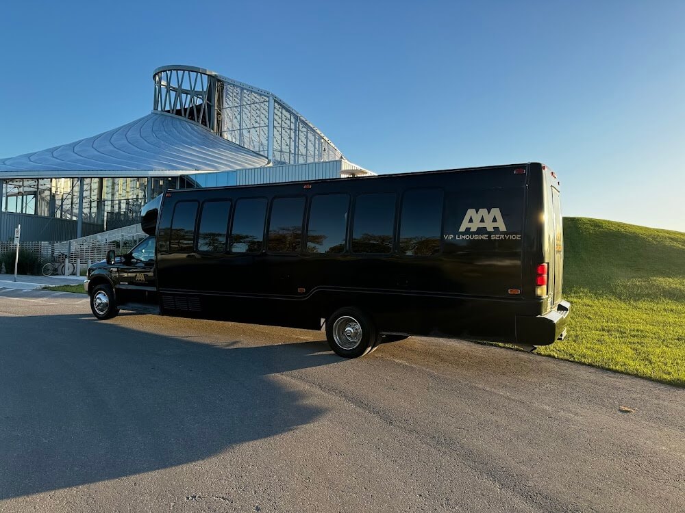 limo-bus